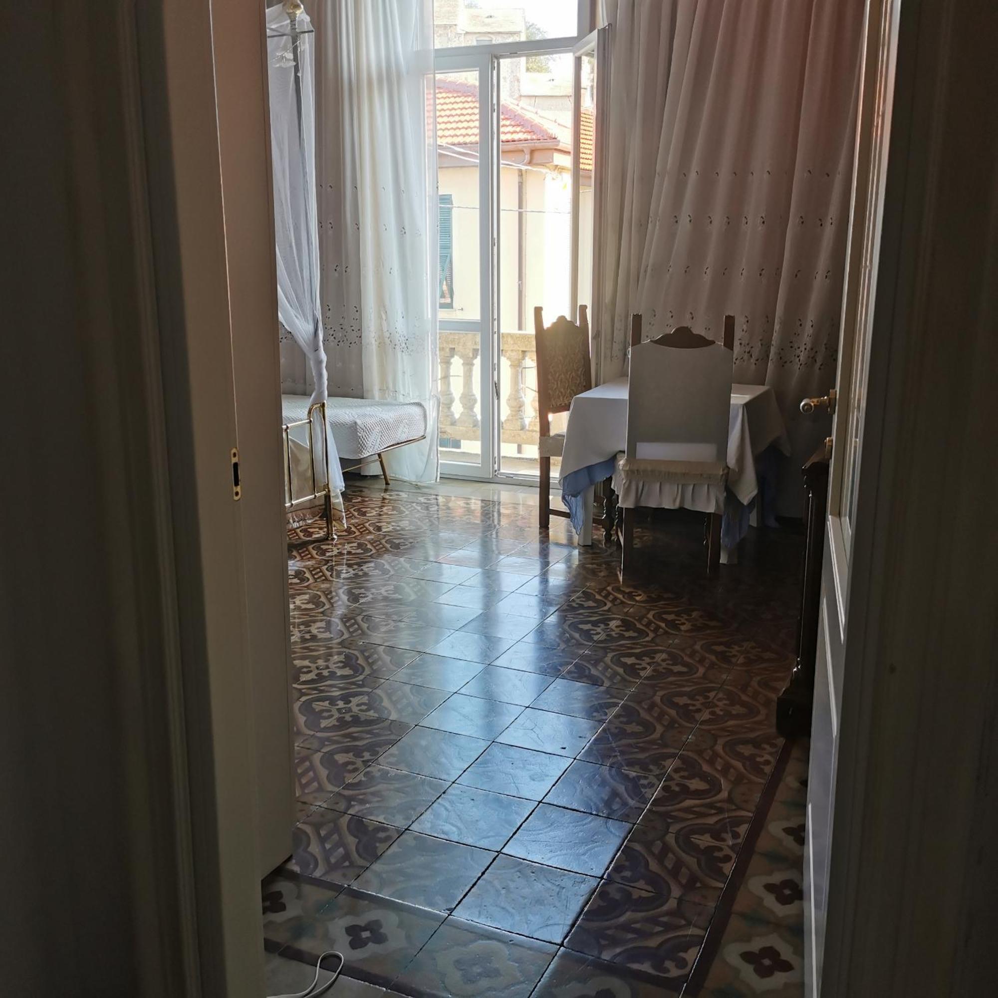 Albisola Bed And Breakfast Albisola Superiore Luaran gambar